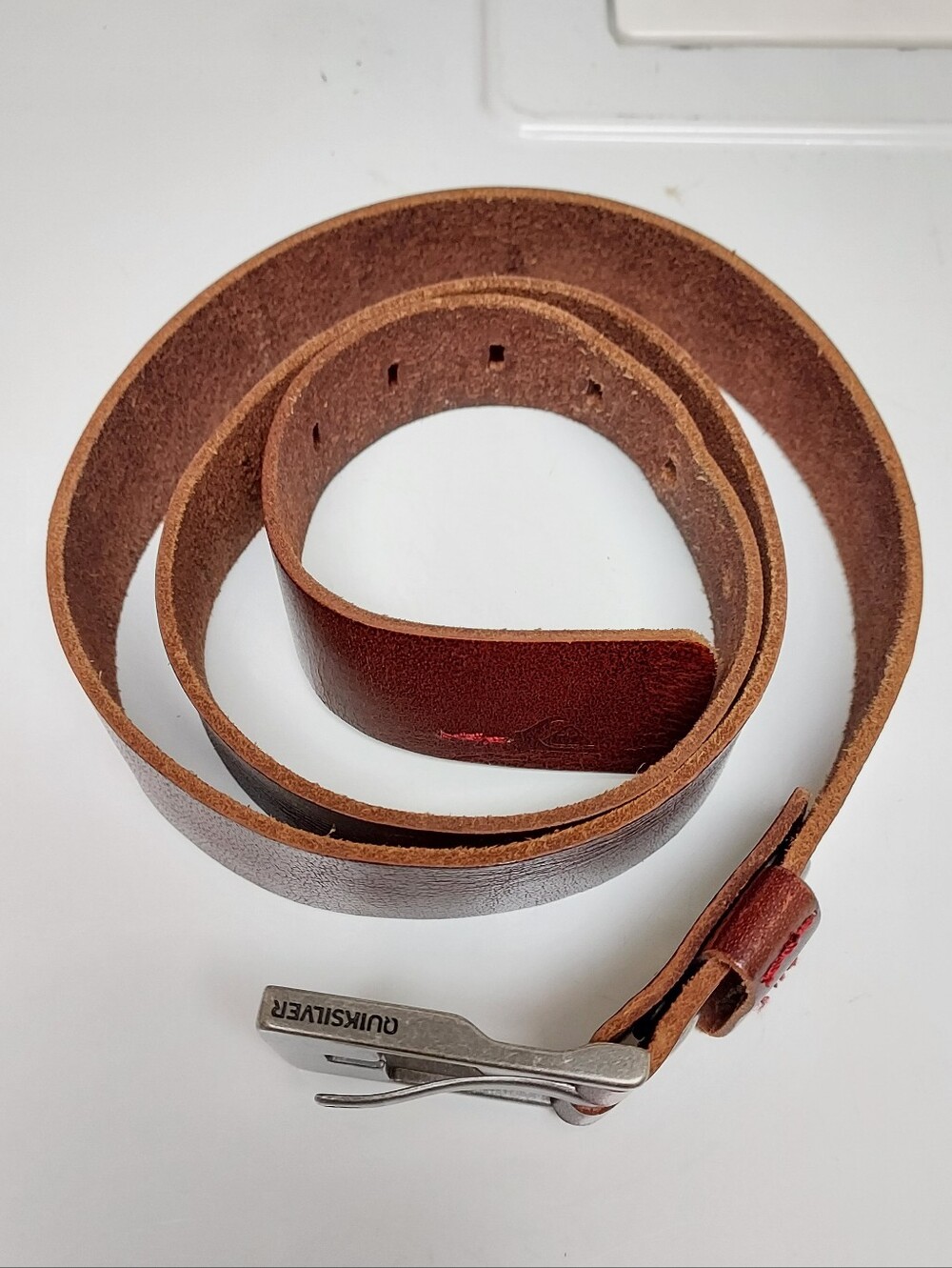 🤠 Quiksilver Mens Unisex Brown Leather Belt 53 Inches Total